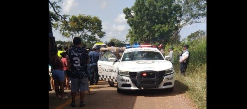Bloquean carretera en Hopelchén para exigir solución a fallas eléctricas